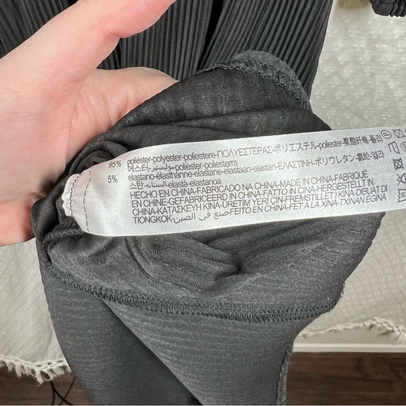 Zara Black Pleated Cinch Waist Long Sleeve Maxi Dress - Picture 4 of 6